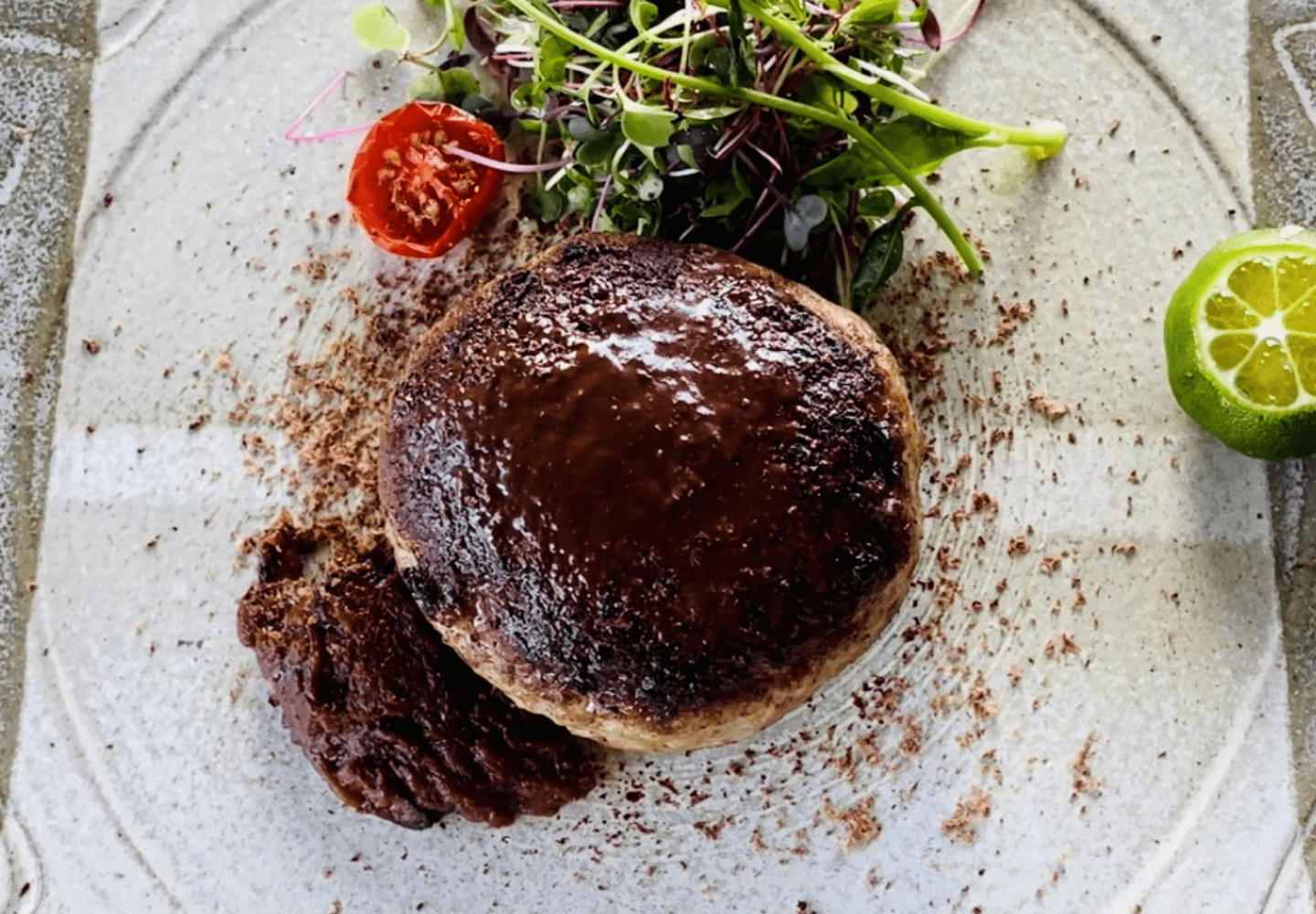 プレミアム今帰仁アグーハンバーグの画像